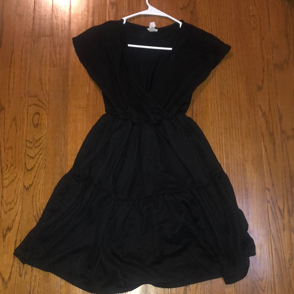 Caution to The Wind Black Dress - Picture 1 of 6